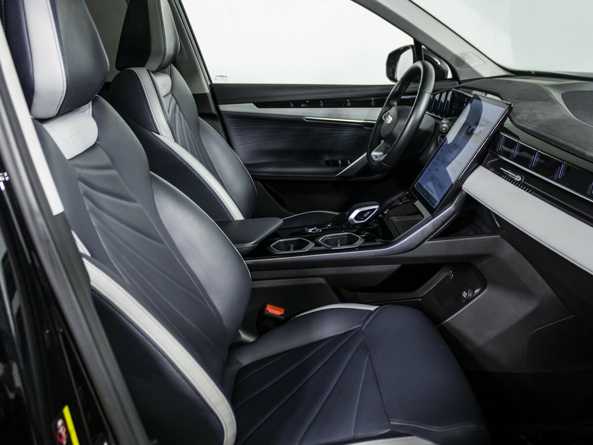 Geely Atlas 2024 года с пробегом. Фото: #7