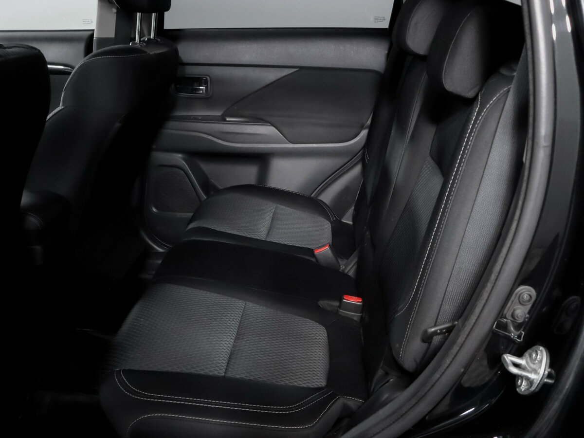 Mitsubishi Outlander 2019 года с пробегом. Фото: #9