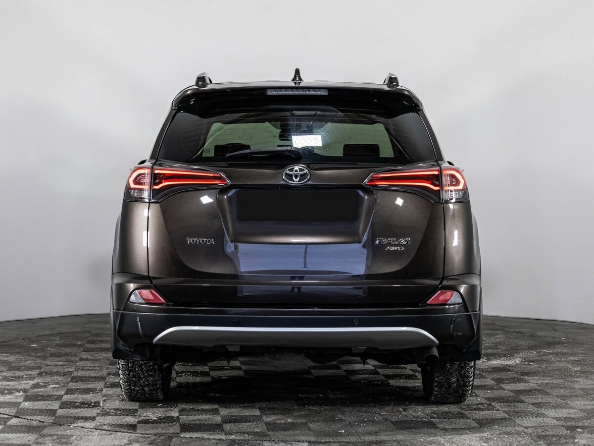 Б/У Тойота Рав4 2018 года. Фото: #4