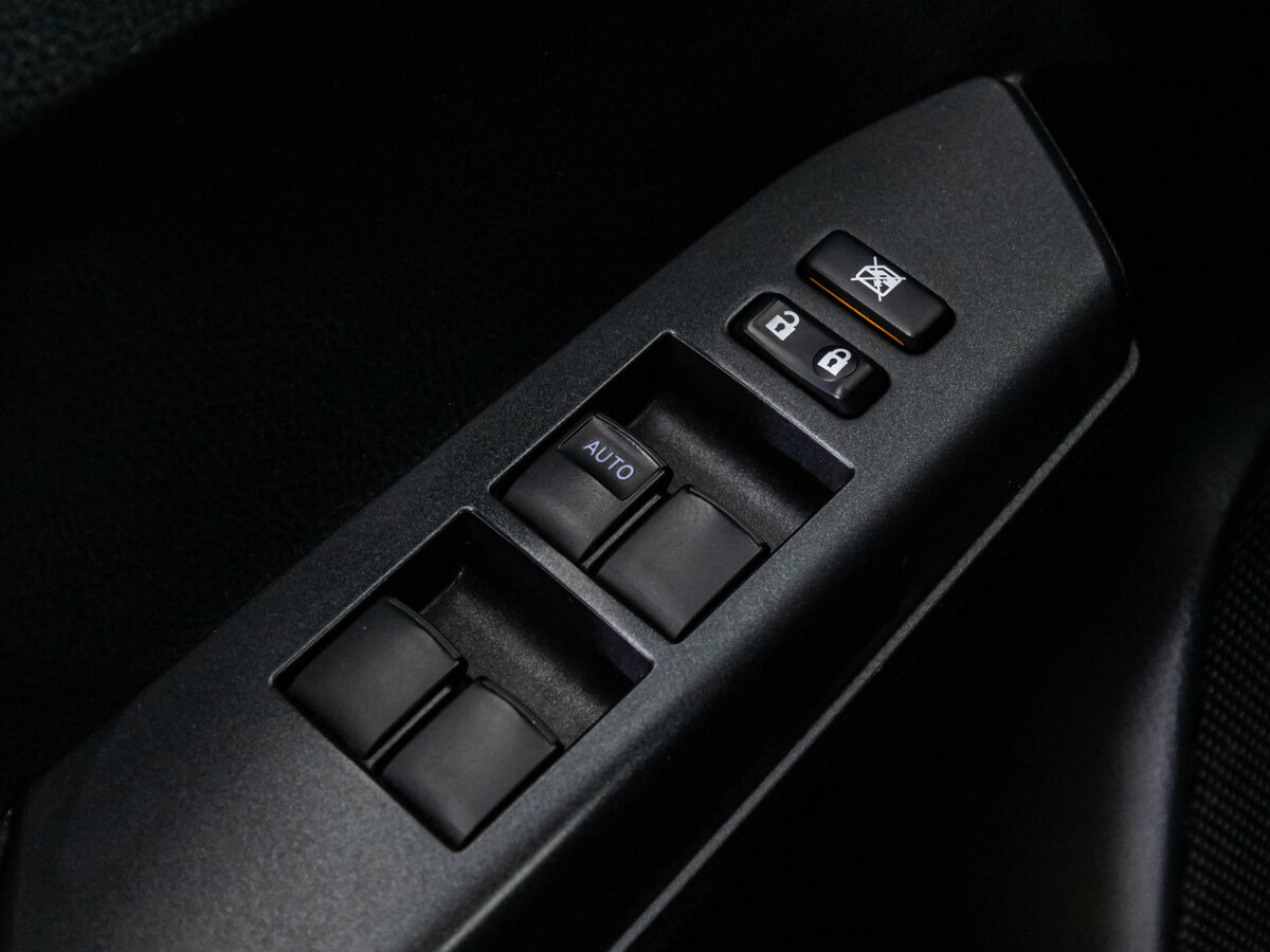 Б/У Тойота Рав4 2018 года. Фото: #14