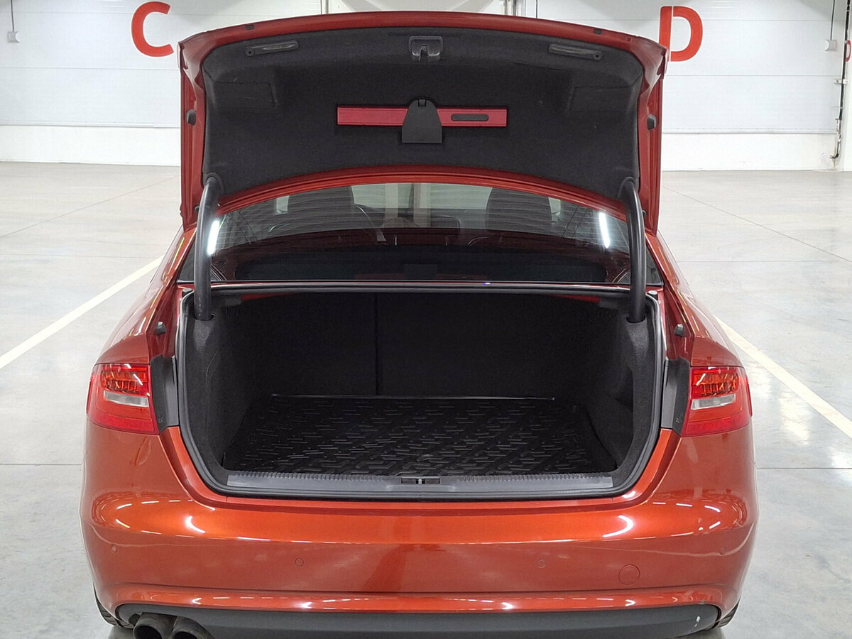 Audi A4 2015 года с пробегом. Фото: #9