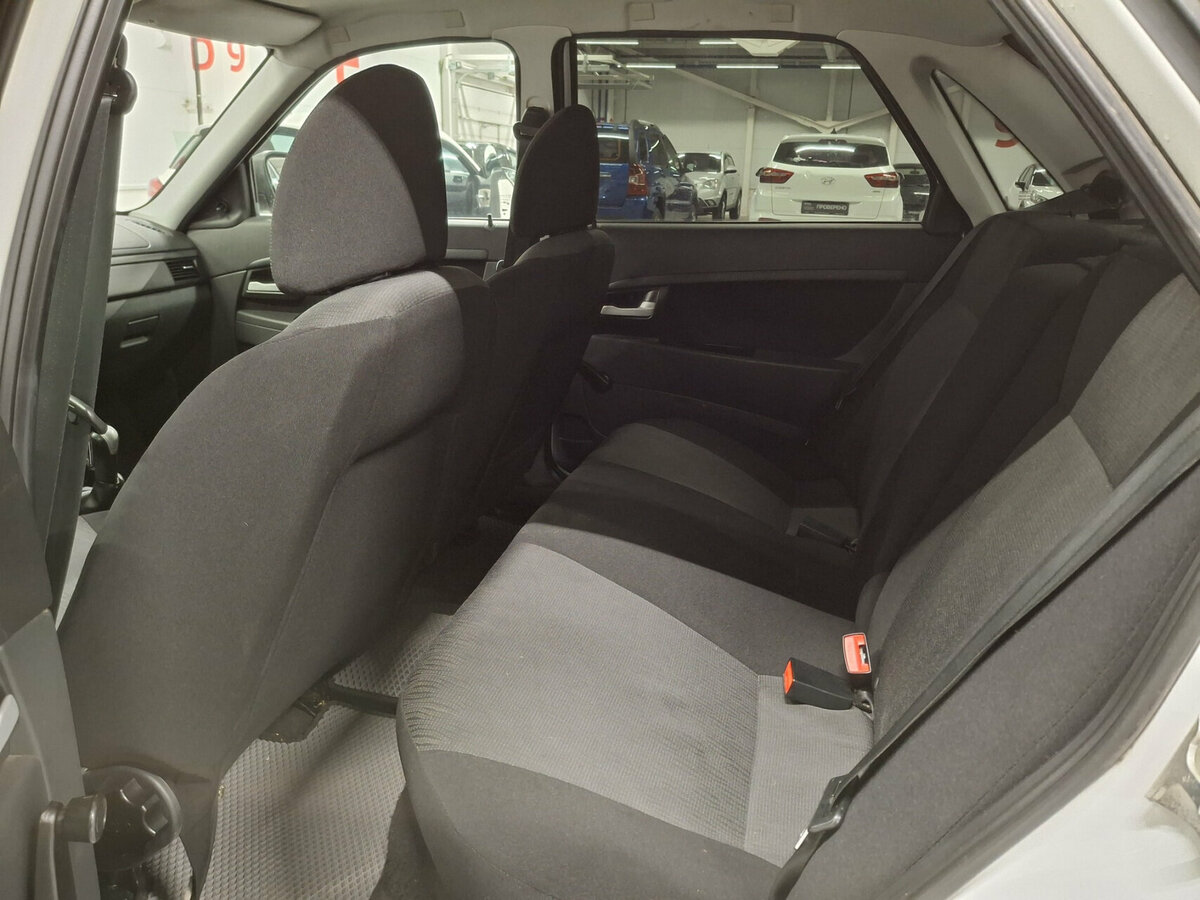 Lada (ВАЗ) Priora 2017 года с пробегом. Фото: #11