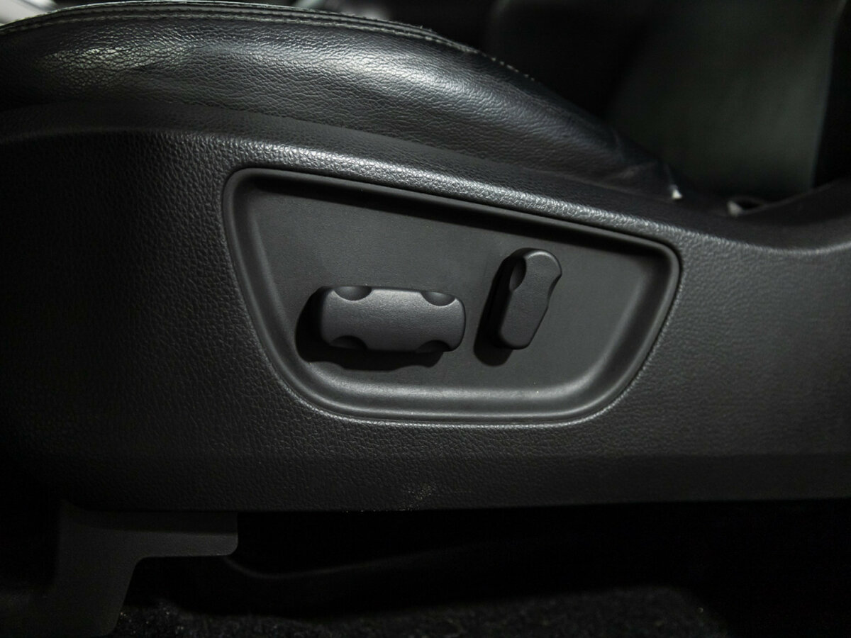 Mitsubishi Pajero Sport 2017 года с пробегом. Фото: #11